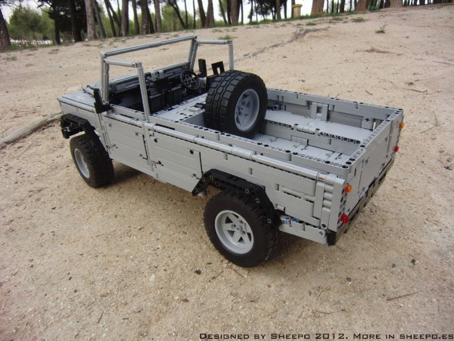 Idealna zabawka dla fanów marki Land Rover i klocków LEGO [wideo] 2
