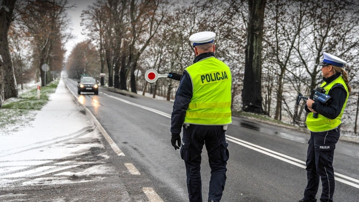 Zatrzymywanie praw jazdy po prostu "stanęło".