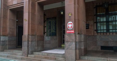 Afera wizowa. Zarzuty dla byłych dyrektorów MSZ