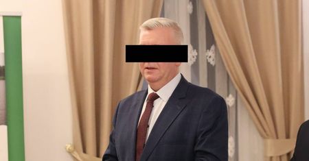 Burmistrz z Mazowsza ma kłopoty. Jest akt oskarżenia po ataku na kobietę