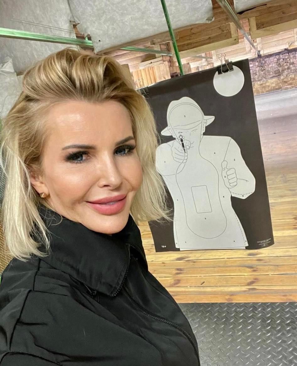 Joanna Racewicz na strzelnicy