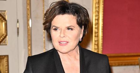 Alicja Resich wychowała się wśród Świadków Jehowy. Mama opowiadała jej o końcu świata