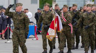 Święto 56. Bazy Lotniczej w Latkowie. Medale, awanse i podziękowania dla żołnierzy