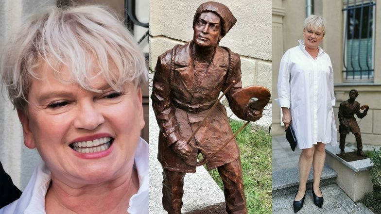 Katarzyna Figura odsłania rzeźbę krasnala 