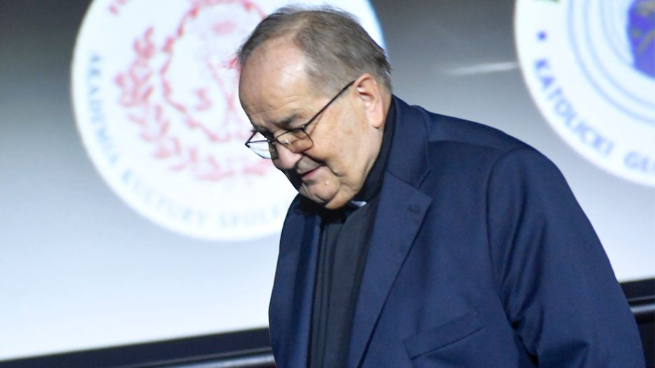 O. Rydzyk musiał oddać pieniądze. Był winien 100 tys. zł