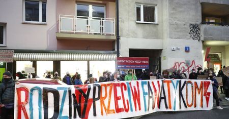 Strajk kobiet w Warszawie. Wtorkowe protesty mniej liczne