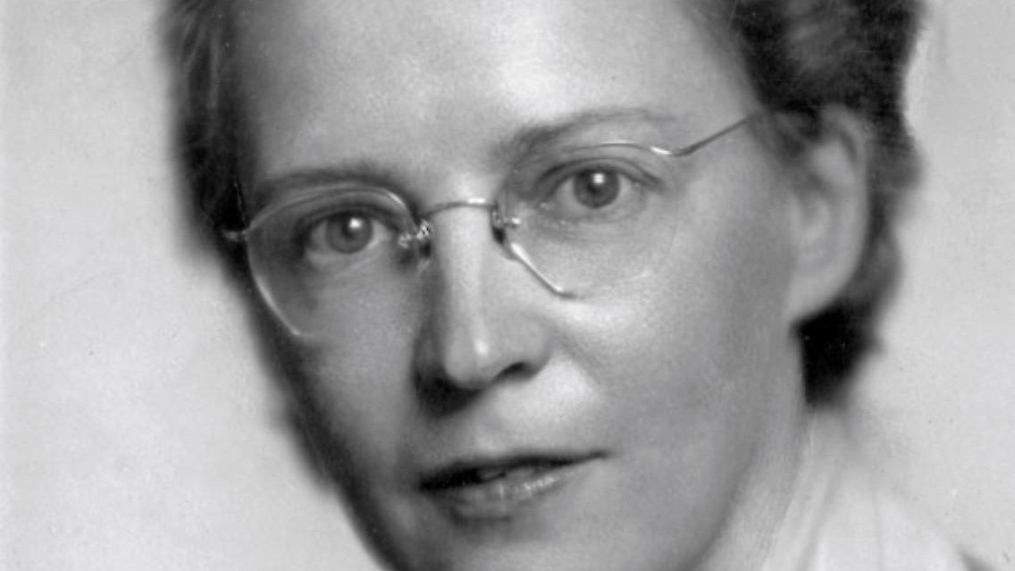 Elsie MacGill