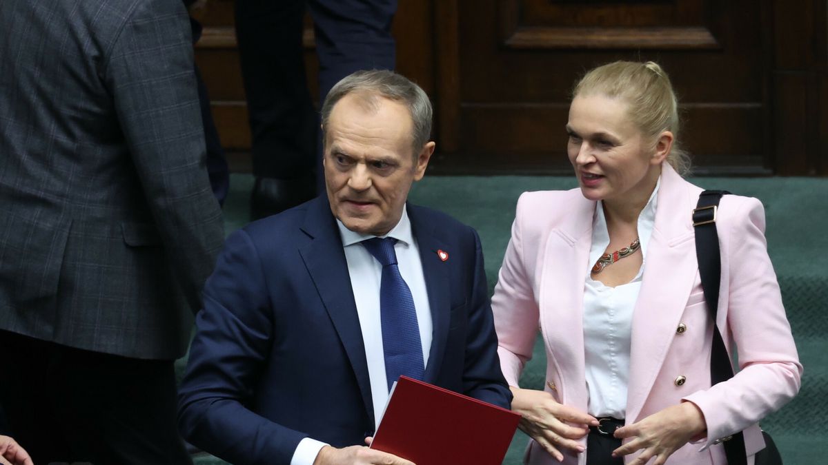 Premier Donald Tusk oraz ministra edukacji Barbara Nowacka