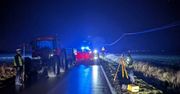 Kotków: Tragiczny wypadek z udziałem ciągnika. 50-letni pieszy zginął potrącony przez BMW