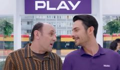 Play coraz bliżej 10 mln abonentów. Klienci płacą więcej