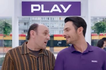 Kadr z reklamy Play