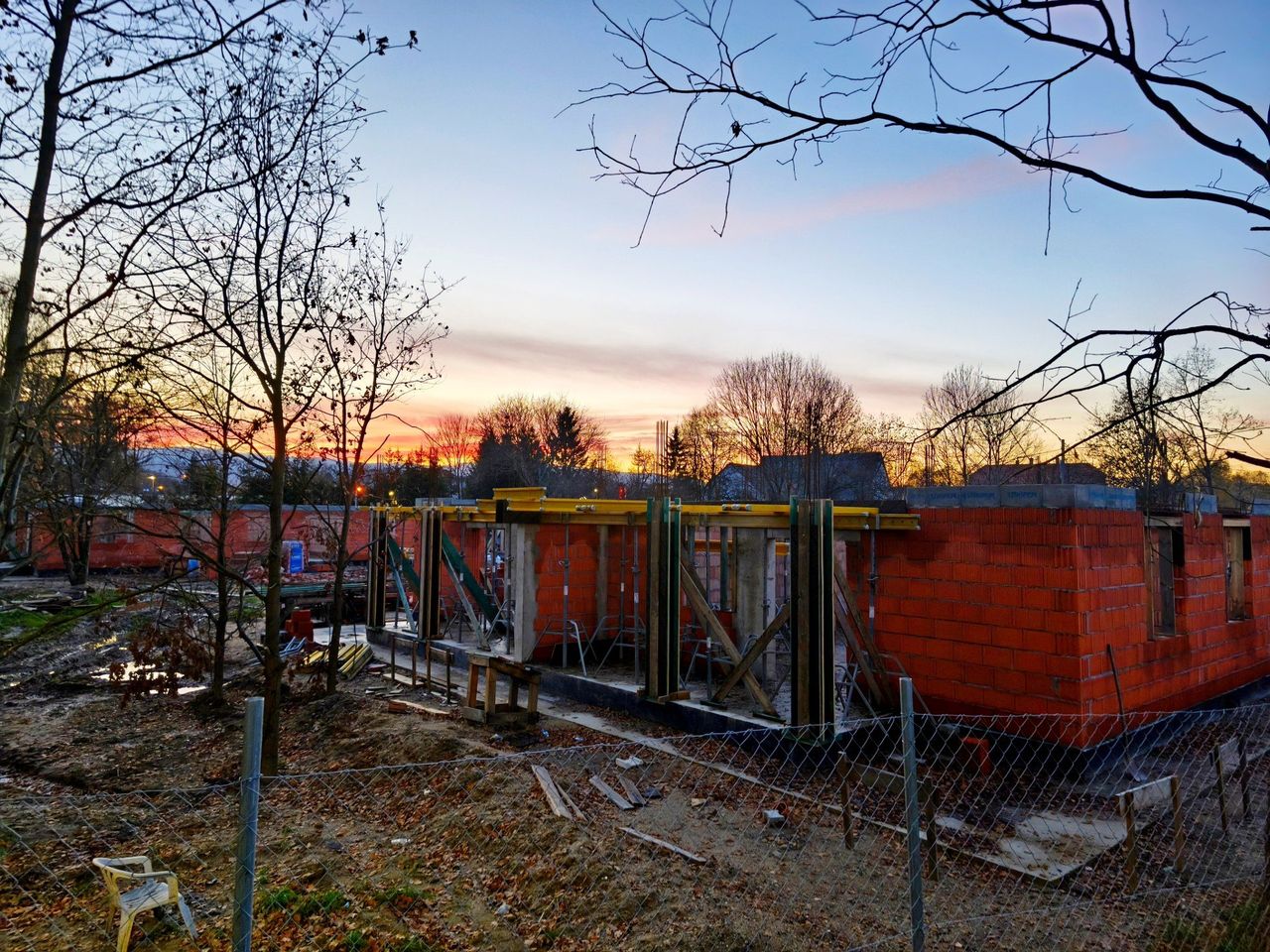 Jelenia Góra: Historyczna inwestycja rośnie w oczach. Po 20 latach budują mieszkania komunalne