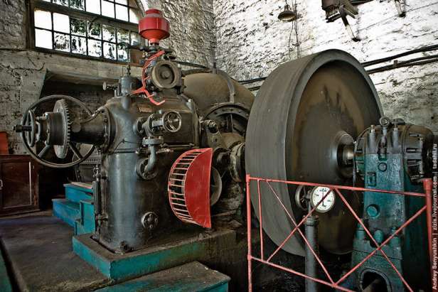 Bezawaryjna rosyjska hydroelektrownia. Działa nieprzerwanie już ponad 100 lat 25