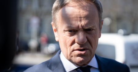 Tusk mówi dość dla węgla z Rosji. "Panowie Kaczyński i Morawiecki, usłyszcie wreszcie"