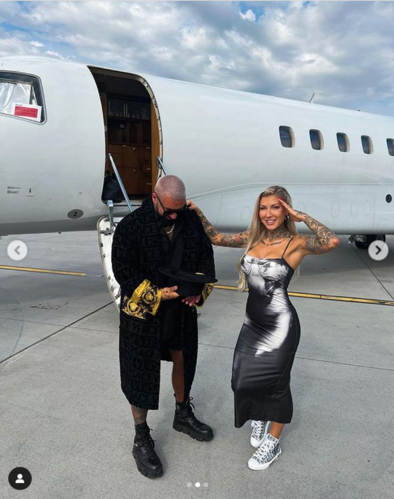 Deynn i Daniel Majewski polecieli na Ibizę prywatnym odrzutowcem