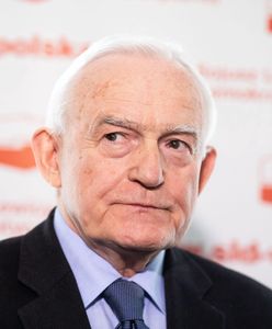 Szczepionka na COVID. Leszek Miller odpowiada Adamowi Niedzielskiemu