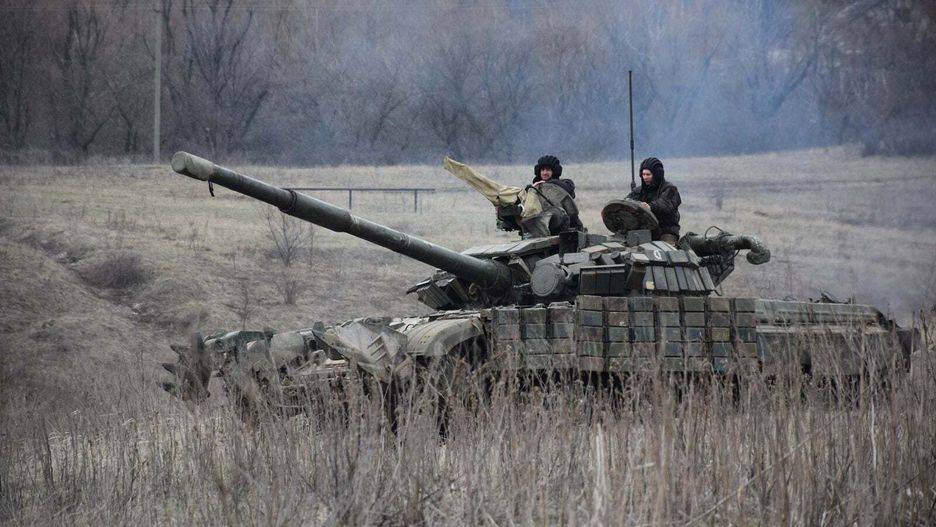 DONBASS, UKRAINE - APRIL 18: (----EDITORIAL USE ONLY â MANDATORY CREDIT - "ARMED FORCES OF UKRAINE / HANDOUT" - NO MARKETING NO ADVERTISING CAMPAIGNS - DISTRIBUTED AS A SERVICE TO CLIENTS----) Ukrainian army conduct a drill with military tanks while military activity continues in the Donbas region, Ukraine on April 18, 2021. (Photo by Armed Forces of Ukraine/Anadolu Agency via Getty Images)