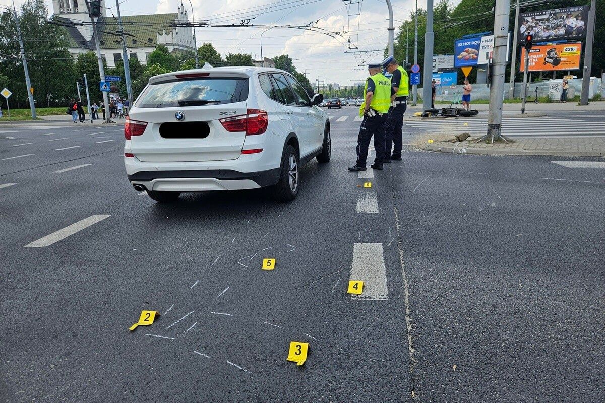 Zderzenie BMW z motocyklistą na skrzyżowaniu ul. Droga Męczenników Majdanka z ul. Łęczyńską