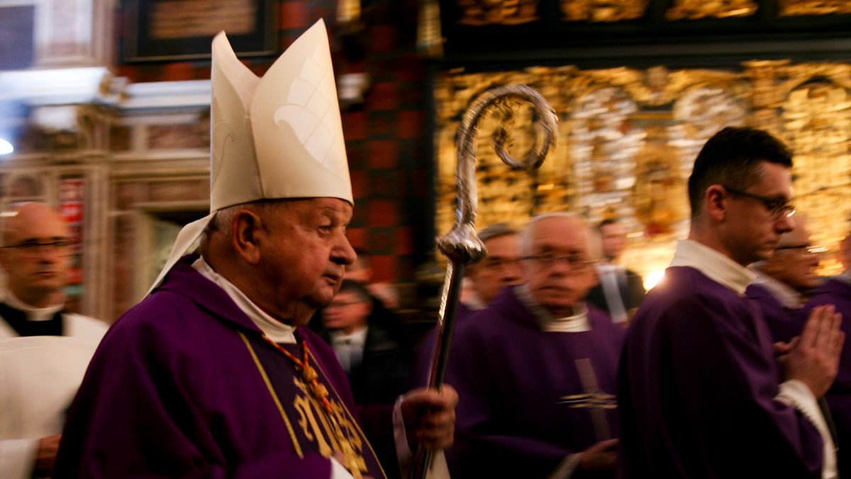 Cardinal-Priest Stanislaw Dziwisz during the funeral mass of Wanda Poltawska at St. Mary's Basilica on October 31, 2023 in Krakow, Poland.
At the age of almost 102, Wanda Poltawska died on the night of October 24-25. She was a psychiatrist and a close friend of Pope John Paul II. During the war, she was imprisoned in the Ravensbruck concentration camp, where medical experiments were carried out on her. She was also known for her controversial views, including on women's rights. In 2016, she was awarded the Order of the White Eagle. (Photo by Klaudia Radecka/NurPhoto via Getty Images)