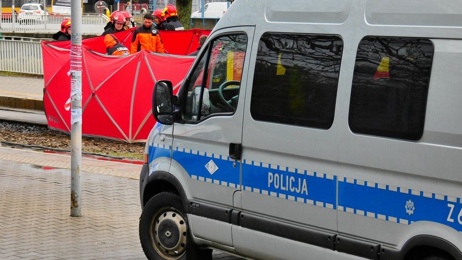 Warszawa. Kobieta wpadła pod tramwaj. Zginęła na miejscu / foto ilustracyjne