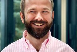 Sławomir wrócił do dawnego wizerunku. Zgolił brodę