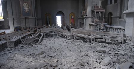 Wojna o Górski Karabach. Dziennikarze ranni po ostrzale katedry