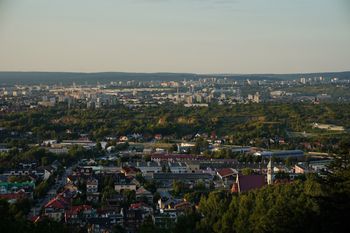 Pogoda w Kielcach. Prognoza na piątek 12 grudnia. Chłodno i sucho, wieczorem miejscami mgły