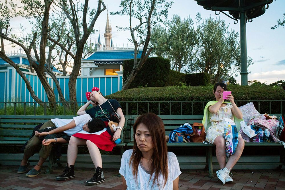 Tajlandzka fotografia uliczna Taveponga Pratoomwonga, czyli świeżość, humor i ciekawe kadry 12