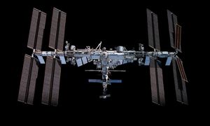 Pęknięcia w modułach stacji kosmicznej. Nie wiadomo, skąd się wzięły