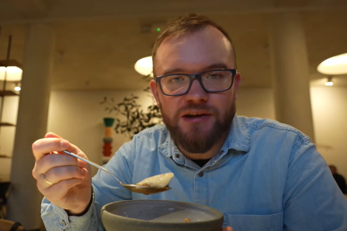 Maciej Blatkiewicz z kanału "Maciej je" odwiedził restaurację, której współwłaścicielem jest Maciej Musiał