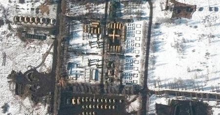 Rosyjskie wojska coraz bliżej ukraińskiego Charkowa. Zdjęcia z satelity dowodem