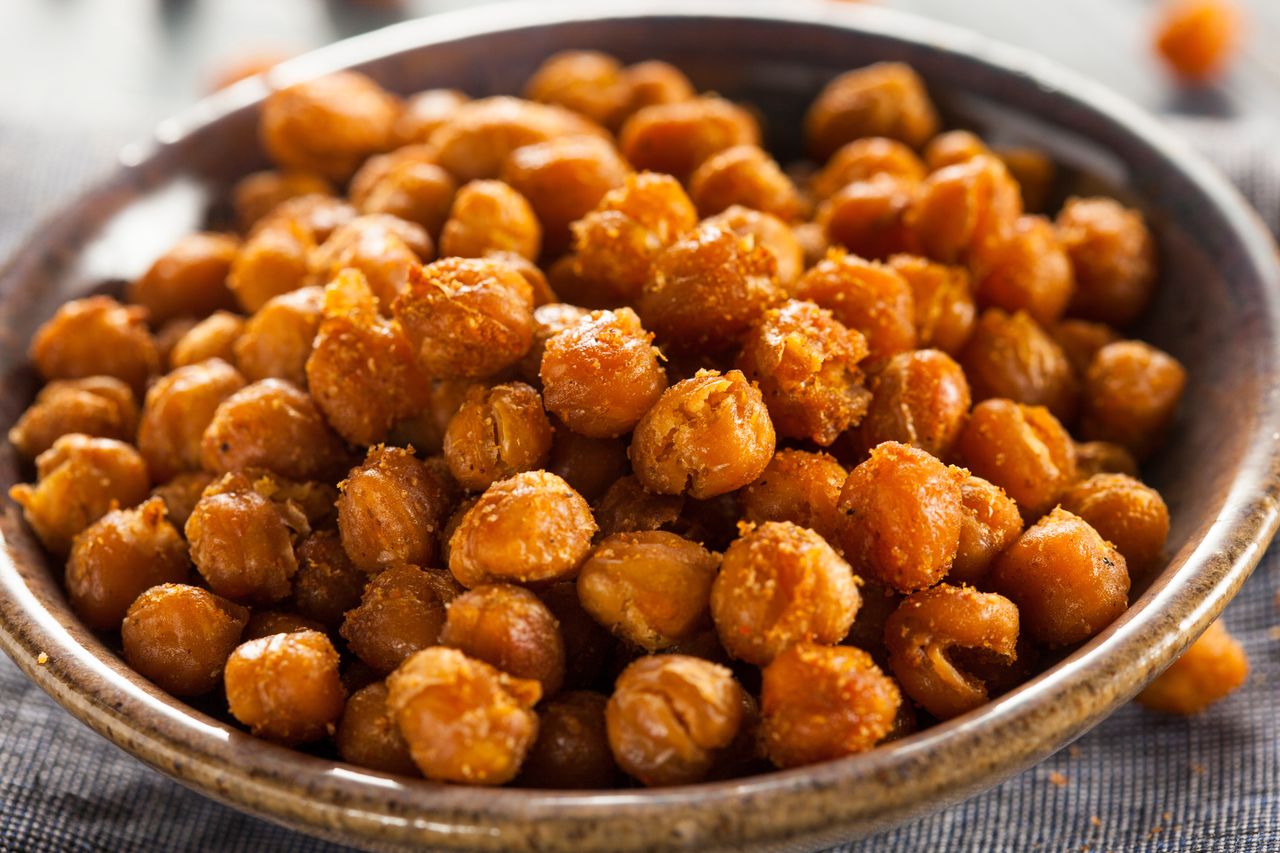 Craving crunch? Try healthy roasted chickpeas delight