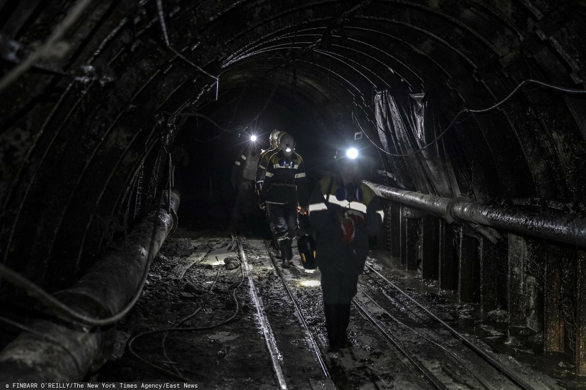 Zmasowany atak Rosjan. Ponad 1000 ukraińskich górników uwięzionych pod ziemią