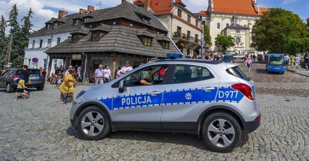 Uczeń rozmawiał po ukraińsku. Nagle dostał cios, polała się krew