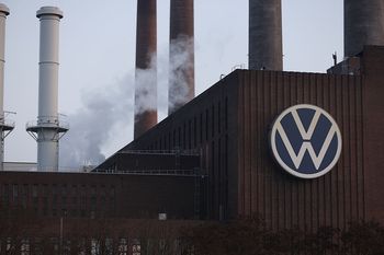 Kryzys w Volkswagenie. Niemiecka prasa o "symbolu powolnego upadku" państwa