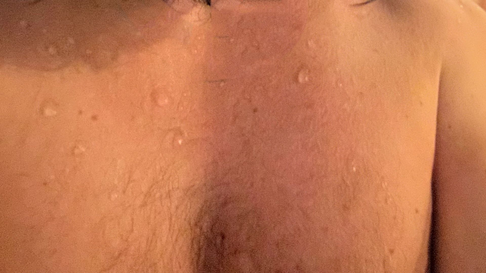 Pocenie się to naturalny i potrzebny mechanizm termoregulacji.