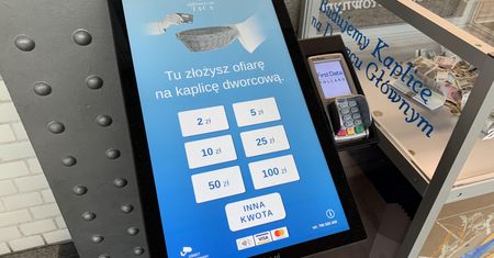 Do parafii wkracza "nowe". Ofiaromat pojawił się w kościele w Kamieńsku.