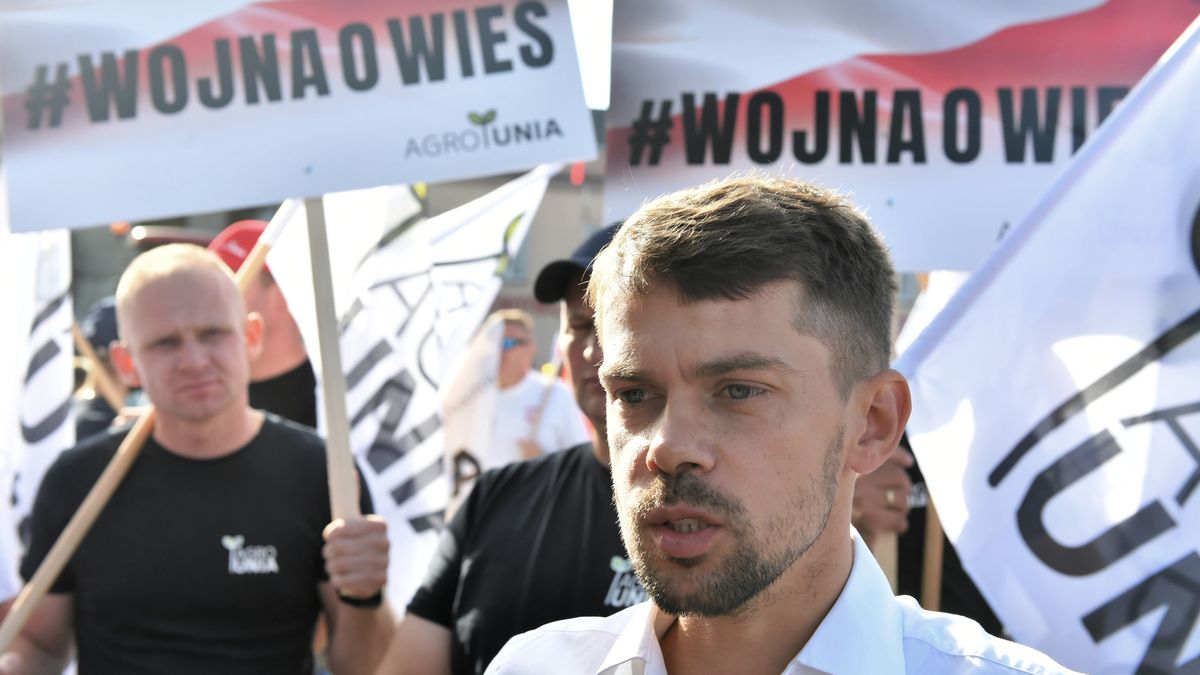 Michał Kołodziejczak, lider organizacji Agrounia, podczas jednego z ostatnich protestów