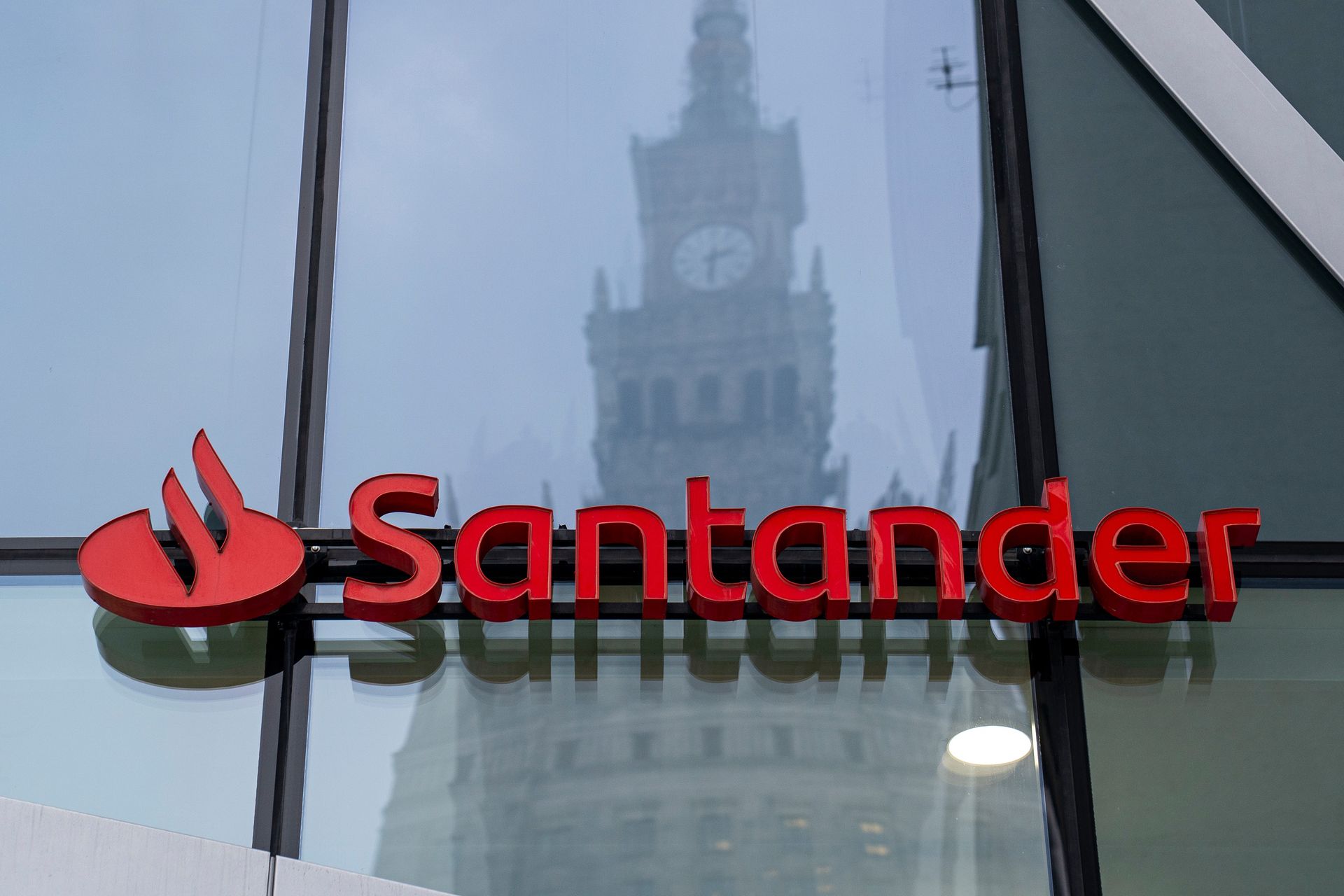 Santander Bank zmienia nazwę na Erste Bank Polska
