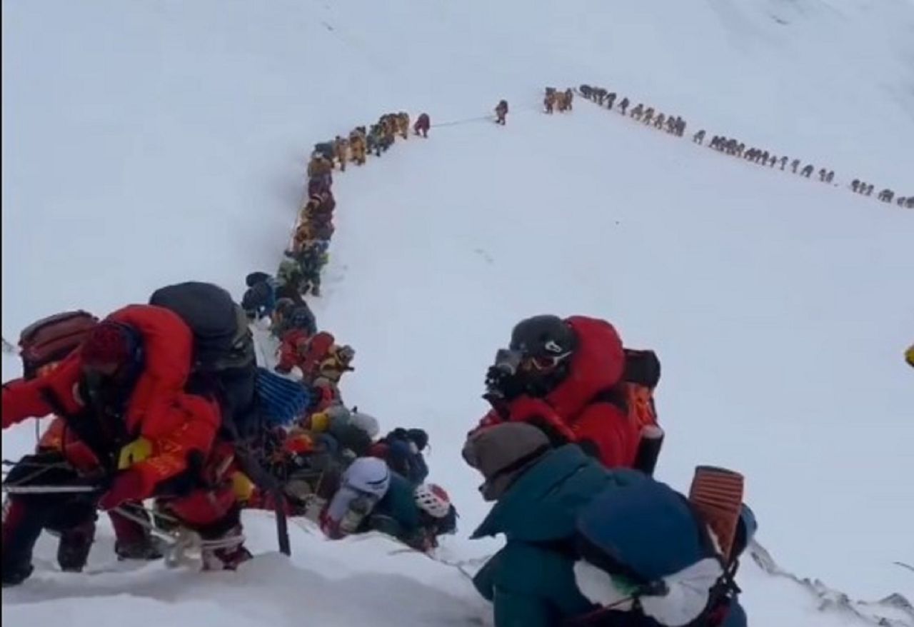 Mount Everest summit rush: Long lines as climbing season begins