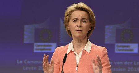 Makowski: "'Strefy wolne od ideologii LGBT'. Prawica nie umie wybierać swoich bitew" [OPINIA]