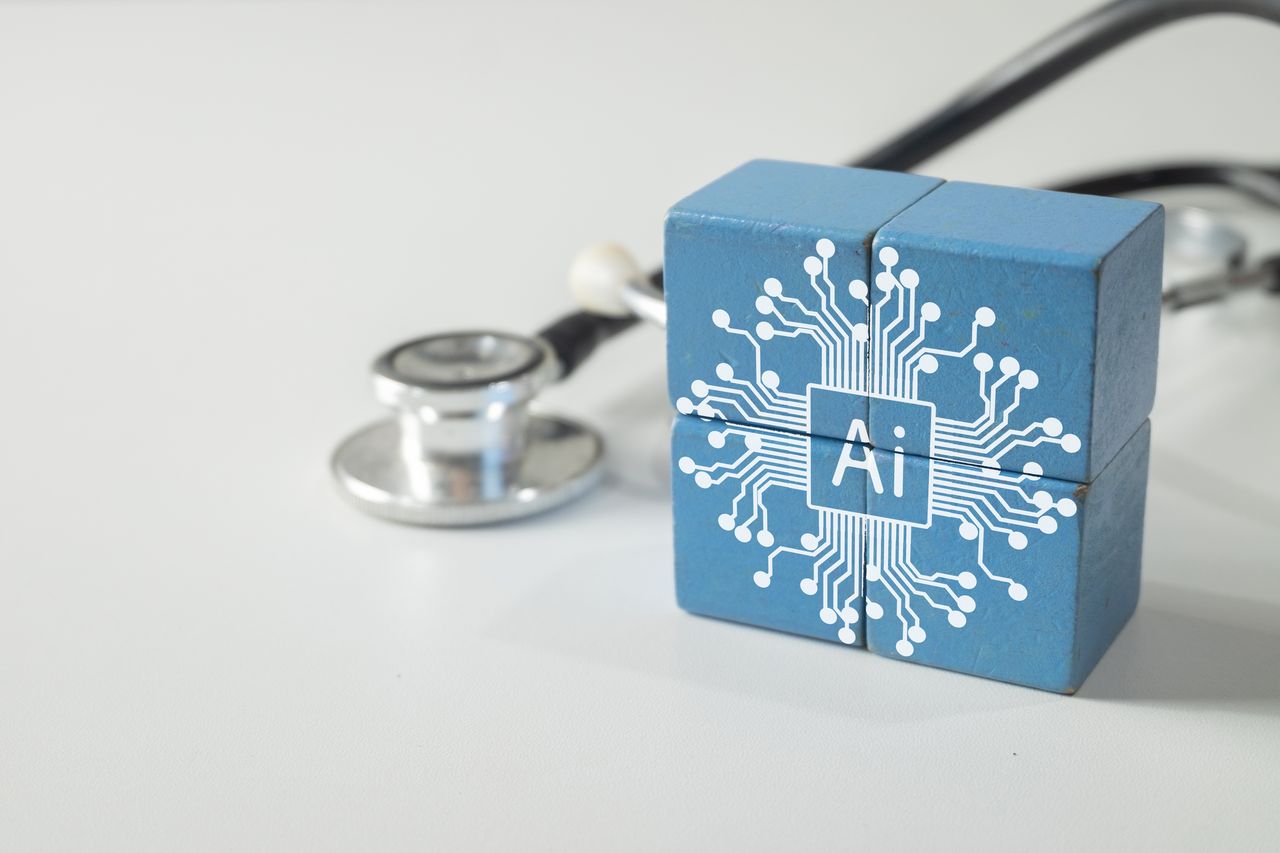 Sztuczna inteligencja zamiast lekarza? ChatGPT Health to czatbot "przeznaczony do zadań medycznych i prozdrowotnych"