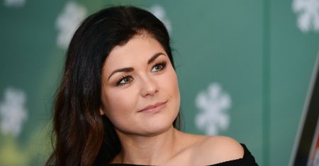 Zimowa stylizacja Katarzyny Cichopek. Aktorka pokazała się "cała na biało"