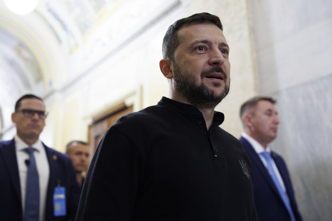 Zelenskyy's US visit: Navigating peace talks amid rising pressure