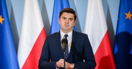 Maseczki zamiast przyłbic? Jest stanowisko Ministerstwa Zdrowia