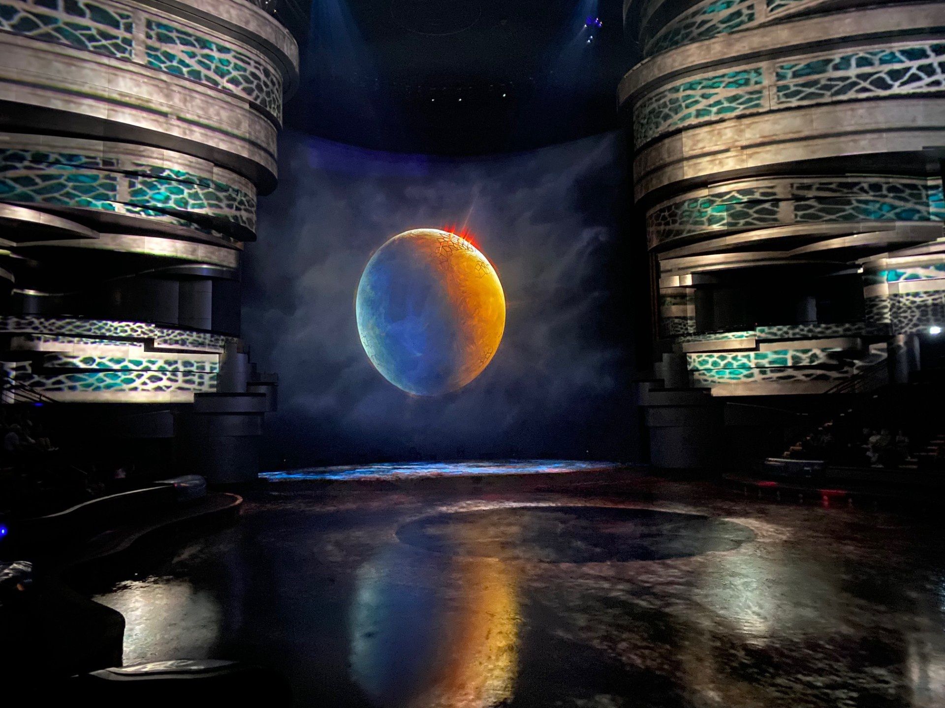 La Perle to show pełne zaawansowanych technicznie efektów 