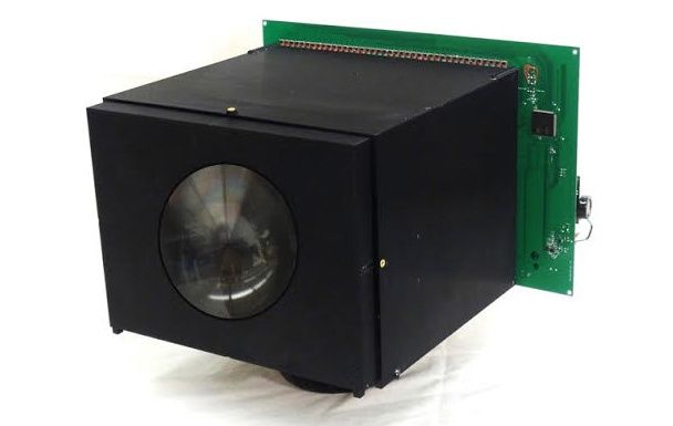 Prototyp samozasilający się aparat