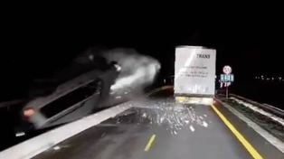 Michałówek: Koszmarny wypadek. Dachował na remontowanym odcinku S7