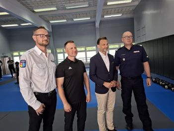 Wojewoda podlaski wprowadza pionierskie szkolenia dla ratowników medycznych