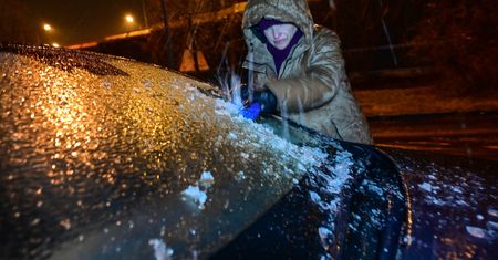 Wielkopolska walczy z gołoledzią. Odnotowano ponad 200 kolizji